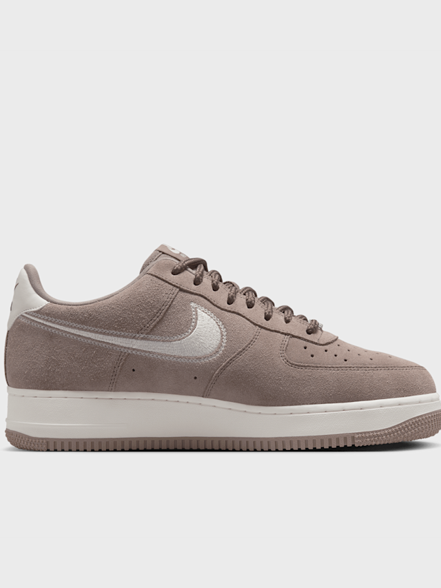 Nike, Air Force 1`07 LV8, brązowy, Obraz 2 z 8